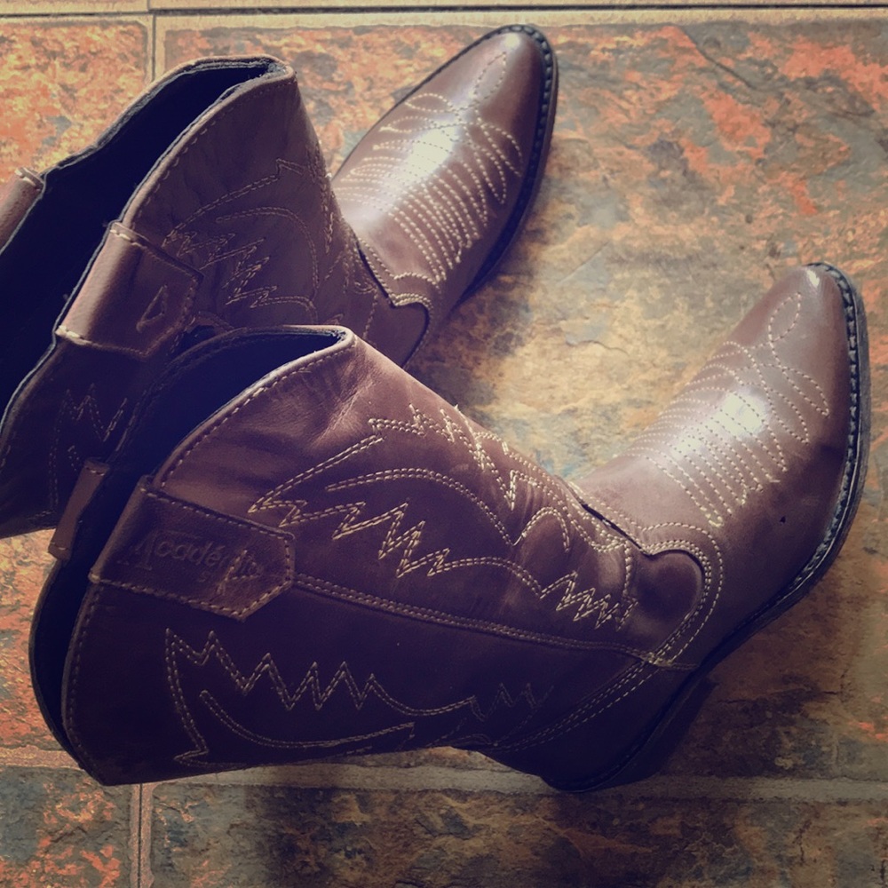 Academie Studio Ashley Brown Boots